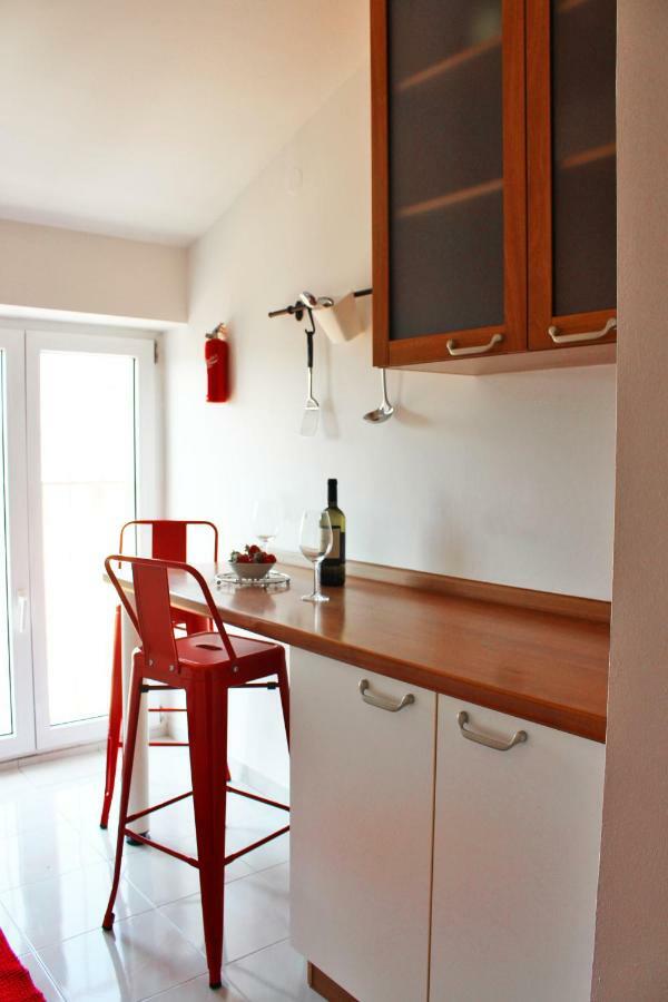 Ferienwohnung Sunny Corner In City Center With Free Parking Pula Exterior foto